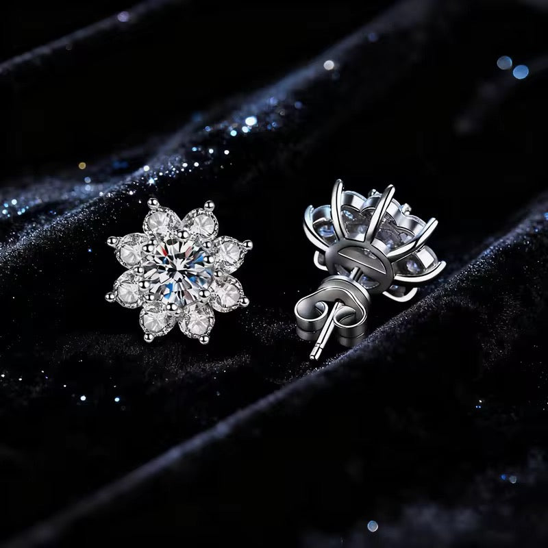 Flower Moissanite Stud Earrings