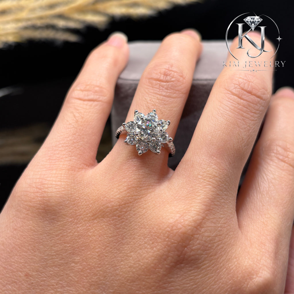 1CT | 2CT VVS D Color Flower Halo Round Cut Moissanite Engagement Ring